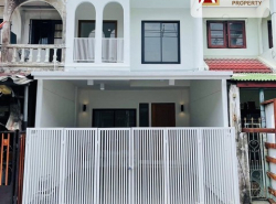 หมู่บ้าน นวมินทร์ 111 ทำเลคุณภาพ รีโนเวทใหม่ พร้อมเข้าอยู่ได้เลย