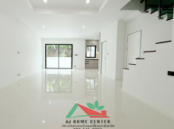 รถมือสอง อสังหาริมทรัพย์ สำนักงาน ปี 0 