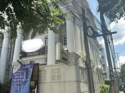 ขายทาวน์เฮาส์ 3.5 ชั้น 36 ตรว มีดาดฟ้า หลังมุมทรงโรมัน ซอยวิภาวดีรังสิต 2 ใกล้มหาวิทยาลัยหอการค้าไทย