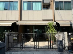 ให้เช่าทาวโฮม 3ชั้น  บ้านกลางเมือง บางนา-วงแหวนใกล้ Mega บางนา, Market Village สุวรรณภูมิ ใกล้ Airport Link ทับช้าง 