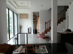 รถมือสอง อสังหาริมทรัพย์ บ้าน ปี 0 