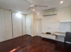 รถมือสอง อสังหาริมทรัพย์ บ้าน ปี 0 