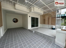 ม. พูนสุข บางนา-สุวรรณภูมิ ซอยวัดศรีวารีน้อย บ้านรีโนเวทใหม่พร้อมอยู่ ทำสีใหม่ภายในภายนอก