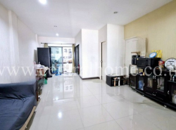 ทาวน์โฮม 2 ชั้น ลิฟวิ่ง เรสซิเดนซ์ รังสิต - ราชพฤกษ์  ถูกที่สุดในโครงการ