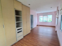 C4671 ขายทาวน์โฮม 3 ชั้น โครงการทาวน์ พลัส หัวหมาก Town Plus Huamark หลังมุม ถนนกรุงเทพกรีฑา 7
