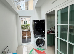 รถมือสอง อสังหาริมทรัพย์ บ้าน ปี 0 