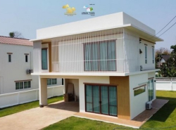 บ้านสร้างใหม่ 3 ชั้น บ้านสวย สไตล์โมเดิร์น หนองแฝก สารภี 