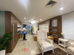 ขายอาคารสำนักงาน 5 ชั้น 790 ตรม. พร้อมลิฟท์ ถนนนวลจันทร์27 ใกล้เลียบด่วน เกษตรนวมินทร์ รวมเฟอร์นิเจอร์ พร้อมใช้งาน ที่จอดรถเยอะ 