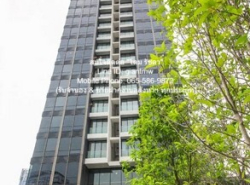 CONDOMINIUM ดิ เอส สุขุมวิท 36 The ESSE Sukhumvit 36 24000000 บ. 2 BR 74square meter   ราคาคุ้มสุด เป็นคอนโดพร้อมอยู่ที่มีการตกแต่งภายในเพิ่มเติมได้แบบเรียบหรู และมีทำเลสวยสามารถมองเห็นวิวเมือง พร้อมพื้นที่ส่วนกลาง และสิ่งอำนวยความสะดวกครบครัน ทั้งสร