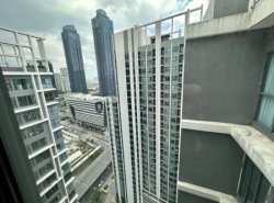 ให้เช่า คอนโด | ห้อง Duplex ชั้นบนสุด “Ideo Mobi Rama 9” 44 ตรม. ใกล้ MRT พระราม 9