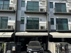 ให้เช่าทาวน์โฮม 3 ชั้น ม.บ้านกลางเมือง สุขสวัสดิ์ ใกล้สะพานภูมิพล 