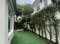 LVPP52860 ให้เช่า บ้านใน หมู่บ้านมัณฑนา พระราม 9-ศรีนครินทร์ ทำเลในเมือง ทุกความสะดวกสบาย บนทำเลศักยภาพ ที่เหนือกว่า