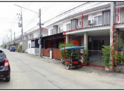 ขายทาวน์เฮ้าส์  โครงการบ้านพฤกษา 81 ปทุมธานี (PG-PTE-LB-A-650050)