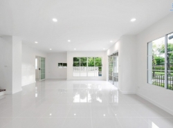 รถมือสอง อสังหาริมทรัพย์ บ้าน ปี 0 