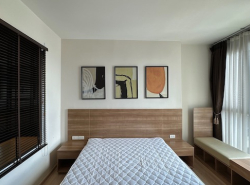 Rhythm Sathorn Safe quiet spacious 25th floor BTS Saphan Taksin