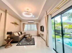 ขายบ้านเดี่ยว วิลล่า พร้อมสระว่ายน้ำ หมู่บ้านบารมี นาจอมเทียน TP-H0427