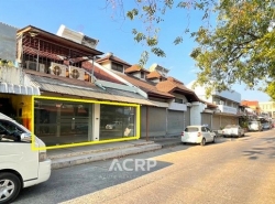ขายตึกแถว 2 คูหา ต.ช้างคลาน เชียงใหม่ 500 ตร.ม. 5 นอน 3 น้ำ