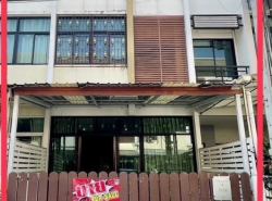 ขายด่วน ขายขาดทุน ทาวเฮ้าส์ ซิกเนเจอร์ ถ.วัชรพล ใกล้ตลาดถนอมมิตร
