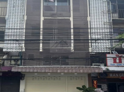 ขายอาคารพานิช 5 ชั้น 385 ตรม. 6 ห้องนอน ย่านเหม๋งจ๋าย ถนนประชาอุทิศ ใกล้ร้านอาหารนาทอง  เหมาะอยู่อาศัย, Air BnB หรือ โฮมออฟฟิศ 