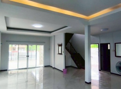 รถมือสอง อสังหาริมทรัพย์ ที่ดิน ปี 0 