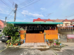 ทาวน์โฮม หมู่บ้านทิพย์มณี กรุงเทพ - ปทุมธานี หลังริม หน้าบ้านไม่ชนใคร
