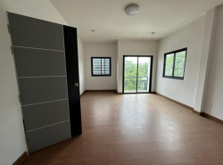 รถมือสอง อสังหาริมทรัพย์ บ้าน ปี 0 
