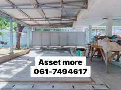 ขายที่ดินพร้อมบ้าน แปลงสวยแบบสี่เหลี่ยมจตุรัส  ขนาดที่ดิน 102 ตรว. ถนนสุขุมวิท 50 แขวงพระโขนง เขตคลองเตย  กรุงเทพฯ