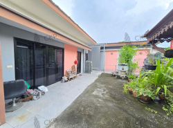 ขาย บ้านพร้อมที่ดิน ในซ.วัดสำโรงใต้ เข้าซอยมาแค่ 100 เมตร ขนาด 113 ตร.วา เดินทางสะดวกใกล้ถนนหลัก ใกล้ห้างสรรพสินค้า