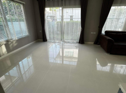 รถมือสอง อสังหาริมทรัพย์ บ้าน ปี 0 