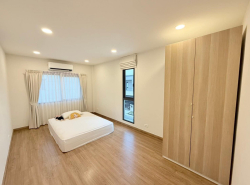 รถมือสอง อสังหาริมทรัพย์ บ้าน ปี 0 