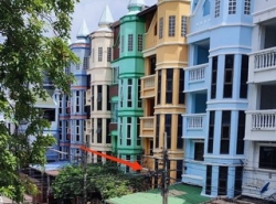 ขายทาวน์เฮ้าส์ 4 ชั้นครึ่ง พร้อมอยู่ บ้านโดม Dome Village  ถนนเสนานิคม1