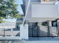 หมู่บ้าน ภัสสร 4 หลังมุมด้านใน บ้านเดี่ยว ตกแต่งใหม่ พร้อมเข้าอยู่