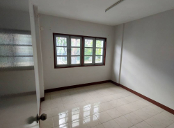 รถมือสอง อสังหาริมทรัพย์ บ้าน ปี 0 