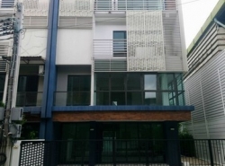 รถมือสอง อสังหาริมทรัพย์ บ้าน ปี 0 