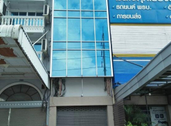 ให้เช่าอาคาร 4.5 ชั้น พื้นที่ 300 ตรม. ริมถนนศรีนครินทร์ ใกล้ MRT สวนหลวง