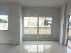 รถมือสอง อสังหาริมทรัพย์ บ้าน ปี 0 