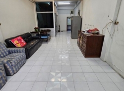 ให้เช่าอาคารพาณิชย์ 3 ชั้น ทำเลดี พื้นที่ 14 ตร.ว.  ซ.บ้านกล้วยใต้   พระราม 4  กล้วยน้ำไท   ZT443