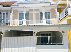 ม.บัวทอง4 ซ.5/1 ตกแต่งและรีโนเวทแบบสวยหรูดูแพง พร้อมเข้าอยู่อาศัยได้เลยจร้า
