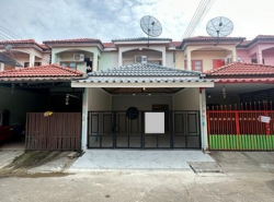 ขายบ้านทาวน์เฮาส์ 2 ชั้น รีโนเวทใหม่ มบ.สุขใจ1 ดอนหัวฬ่อ-หนองตำลึง 
