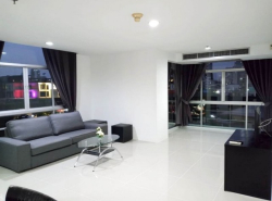 The Capital Sukhumvit 30 Pet Friendly spacious quiet 6th floor BTS Phrom Phong