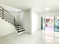 รถมือสอง อสังหาริมทรัพย์ ทาวน์เฮาส์ทาวน์โฮม ปี 0 