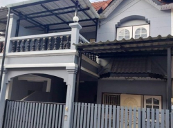 ทาวน์เฮาส์ 2 ชั้น รีโนเวทใหม่ ทำเลดี ดอนแก้ว แม่ริม 