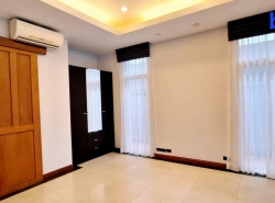 รถมือสอง อสังหาริมทรัพย์ บ้าน ปี 0 