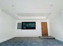 หมู่บ้านชลกานต์ ซอย1 เลขที่92/17  ตำบลบางเลน อำเภอบางใหญ่ จังหวัดนนทบุรี (บางใหญ่เก่าใกล้วัดสวนแก้ว)