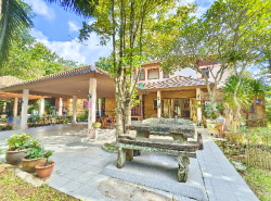  ขาย บ้านเดี่ยว เขาใหญ่ ติดถนนธนรัตน์ หนองน้ำแดง 4ห้องนอน 5ห้องน้ำ บ้านภูฟ้าสวย ติดร้าน Studer Restaurant 177 ตร.ว. ที่จอดรถ 6 คัน