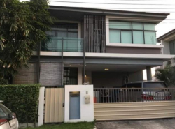 ให้เช่าบ้านเดี่ยว 2 ชั้น 52 ตรว. โครงการเศรษฐสิริ ศรีนครินทร์ – พระราม 9 ซอยกรุงเทพกรีฑา 7 รามคำแหง 60 เดินทางสะดวก