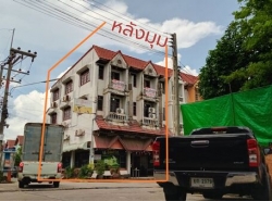 ขายอาคารพาณิชย์ 2 คูหา หลังมุม อ.เมืองฉะเชิงเทรา จ.ฉะเชิงเทรา