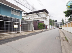 รถมือสอง อสังหาริมทรัพย์ บ้าน ปี 0 