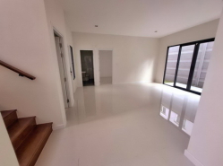 พีเว่ รามอินทรา - วงแหวน บ้านหลังมุม แขวงท่าแร้ง เขตบางเขน กทม.