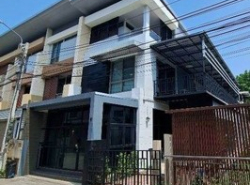 ให้เช่าโฮมออฟฟิศ 3 ชั้นปรับปรุงใหม่ ต่อเติมเต็มพื้นที่ 3 ห้องนอน 4 ห้องน้ำ แอร์ 5ปากเกร็ด-แจ้งวัฒนะ 19